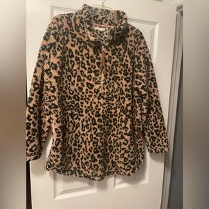 New without tags Maurice’s womens fleece cheetah Sherpa pullover size large
